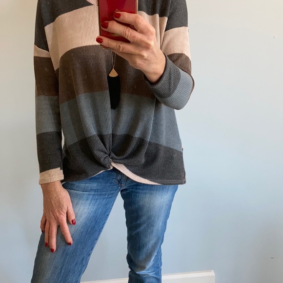 Color Block, Twist Front Tunic Top - Picture 3 of 7